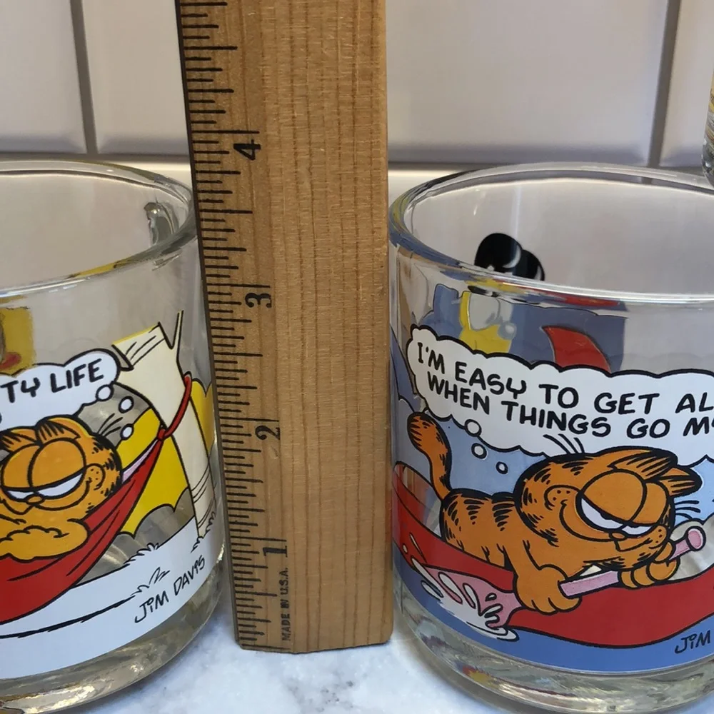Vintage 5- 1978 McDonald’s Glass Mugs - Picture 4 of 6